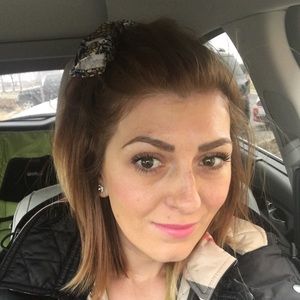 Meet your Posher, Lidia